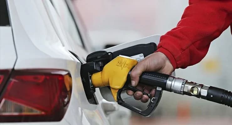 Motorine Peş Peşe İndirim Geliyor! Salı Günü Büyük Düşüş Bekleniyor