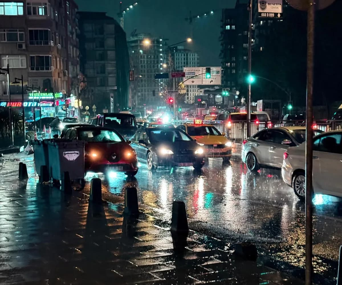 AKYAZIDA YAĞMUR,72 SAAT BOYUNCA HİÇ DURMAYACAK