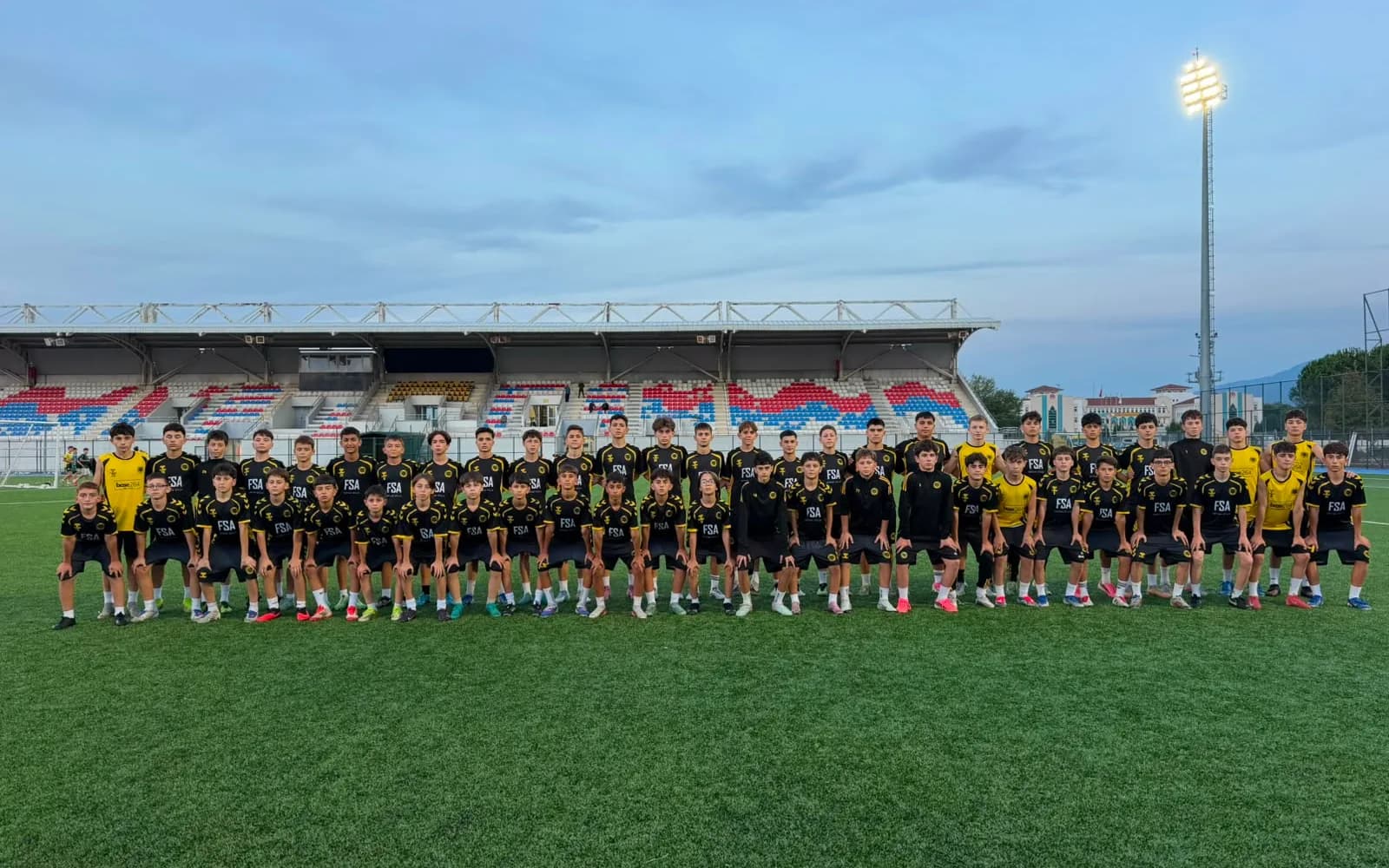 AKYAZISPOR U14 VE U15 TAKIMLARI DERİNCESPOR MAÇINA HAZIR