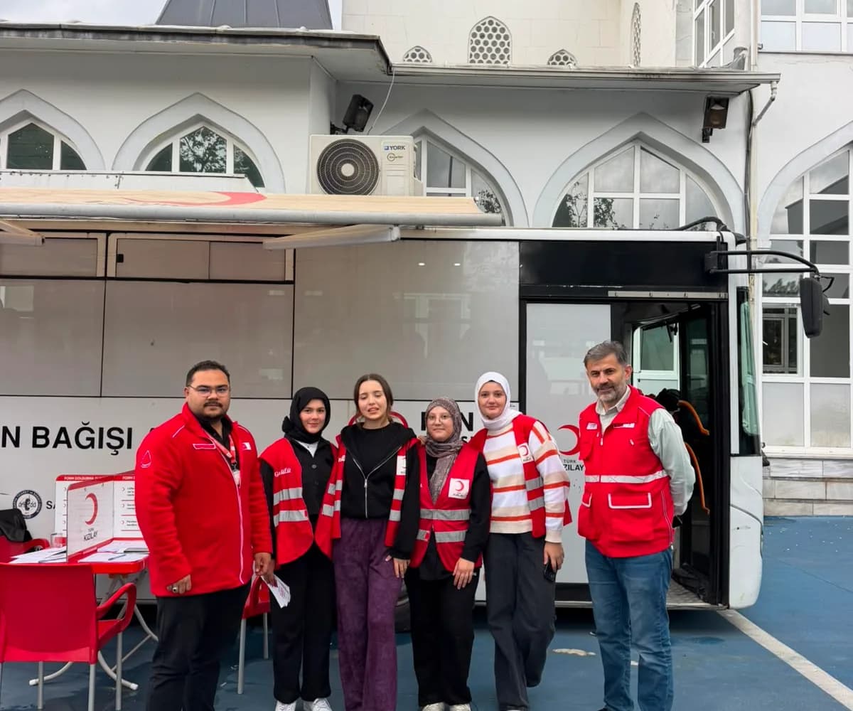 AKYAZI KIZILAY'DAN KAN BAĞIŞI ÇAĞRISI